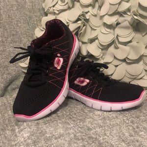 Skechers (never worn)